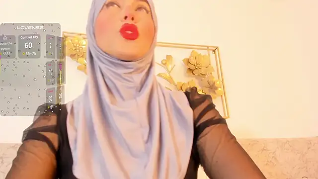 Snapshot of hanajameela chatting on 11/22/25, 11:42 hanajameela online show from 11/22/25, 11:42