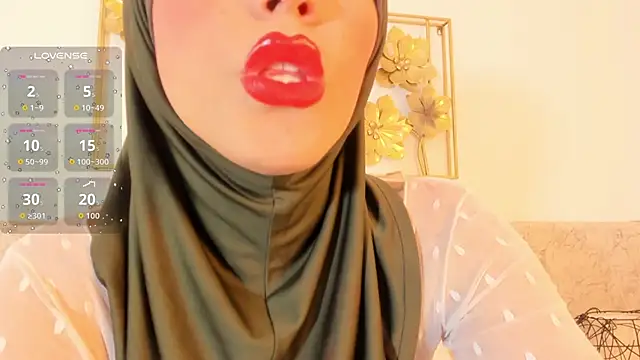 Snapshot of hanajameela chatting on 10/07/25, 11:55 hanajameela online show from 10/07/25, 11:55