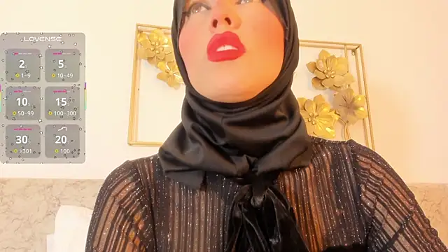 Snapshot of hanajameela chatting on 11/18/25, 11:46 hanajameela online show from 11/18/25, 11:46