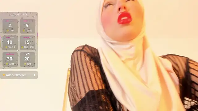 Snapshot of hanajameela chatting on 11/05/25, 11:46 hanajameela online show from 11/05/25, 11:46