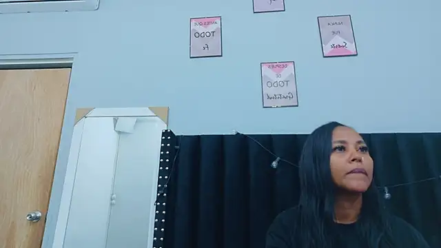 colombiamommy online show from 11/21/25, 12:37