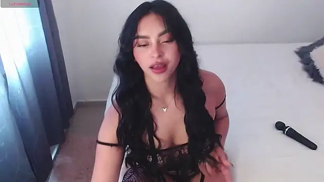 Melaniie01 online show from 02/03/26, 09:42