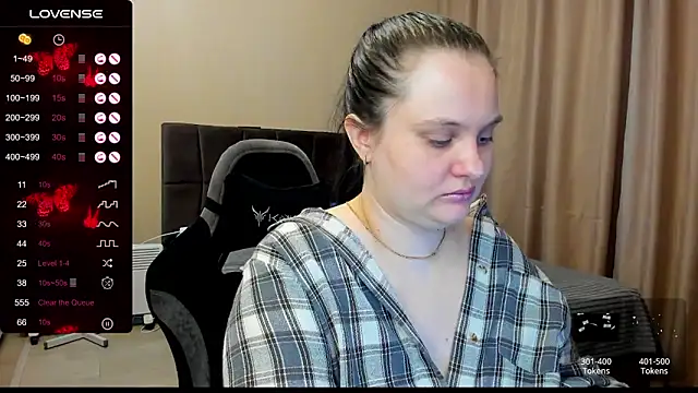 AlanaBrox online show from 12/15/25, 12:27