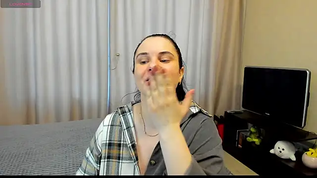 AlanaBrox online show from 05/23/26, 04:06