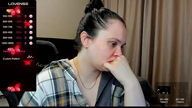 AlanaBrox online show from 11/09/25, 01:59