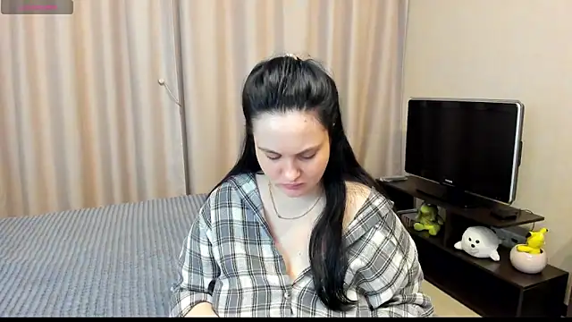 AlanaBrox online show from 05/19/26, 09:22