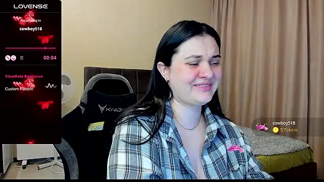 AlanaBrox online show from 09/28/25, 03:19