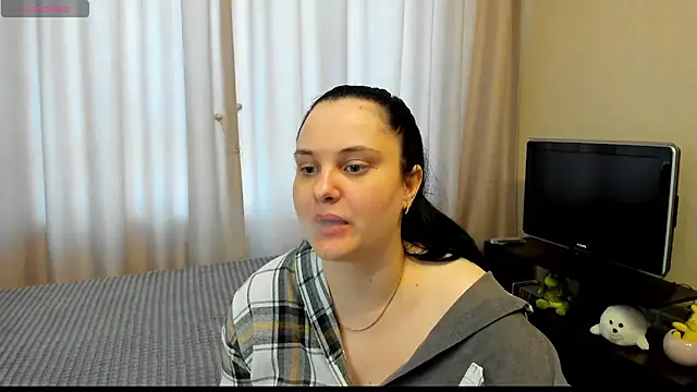 AlanaBrox online show from 05/18/26, 10:42