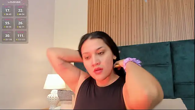 Snapshot of Kareena_chopra chatting on 07/07/26, 12:09 Kareena chopra online show from 07/07/26, 12:09