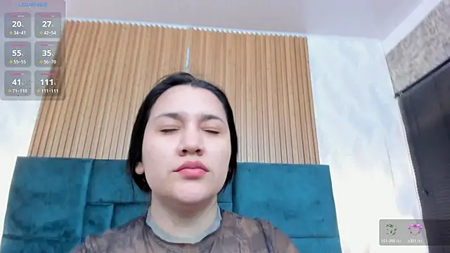 Kareena chopra online show from 02/25/26, 12:27