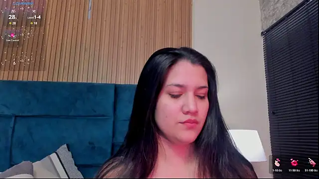 Snapshot of Kareena_chopra chatting on 05/08/26, 12:09 Kareena chopra online show from 05/08/26, 12:09