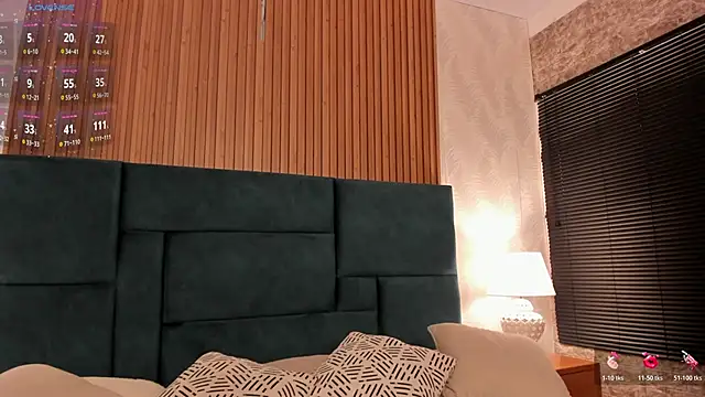 Snapshot of Kareena_chopra chatting on 10/23/25, 12:26 Kareena chopra online show from 10/23/25, 12:26