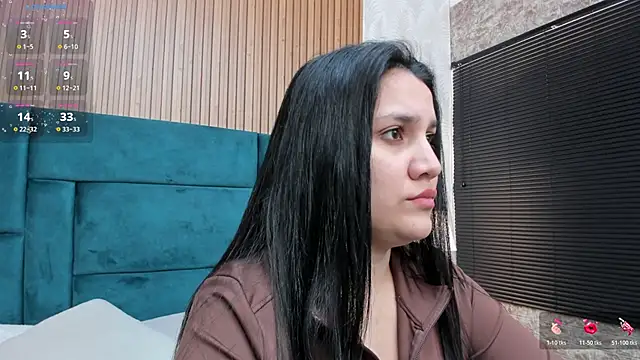 Snapshot of Kareena_chopra chatting on 11/03/25, 12:53 Kareena chopra online show from 11/03/25, 12:53