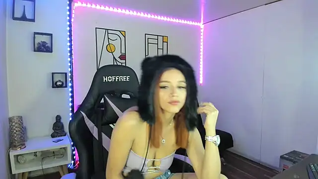 Snapshot of kay_marie chatting on 02/08/25, 11:55 kay marie online show from 02/08/25, 11:55