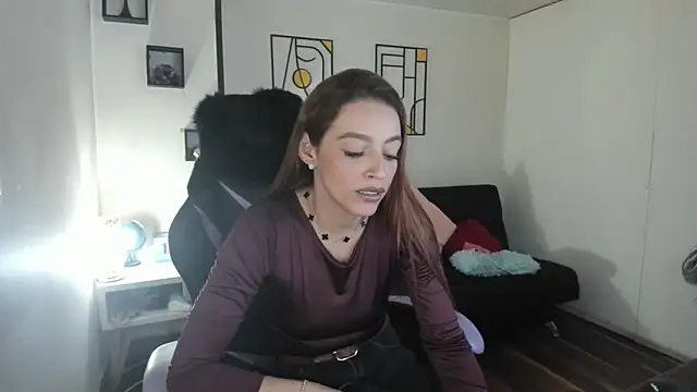 Snapshot of kay_marie chatting on 11/16/25, 02:16 kay marie online show from 11/16/25, 02:16