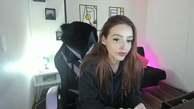 Snapshot of kay_marie chatting on 09/30/25, 05:19 kay marie online show from 09/30/25, 05:19