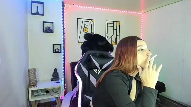 Snapshot of kay_marie chatting on 03/07/25, 08:00 kay marie online show from 03/07/25, 08:00