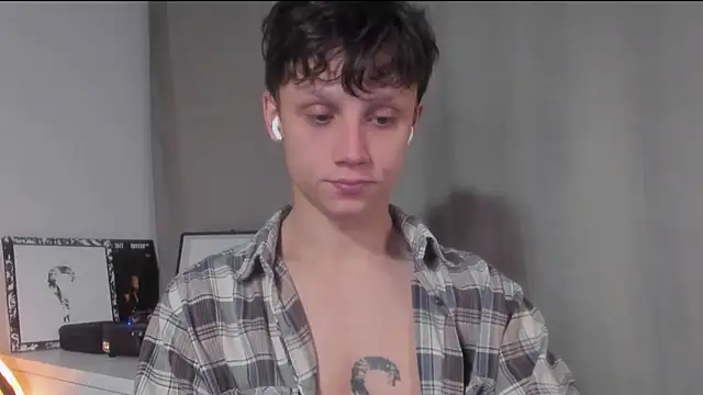 Nicky neal online show from 12/06/24, 01:46