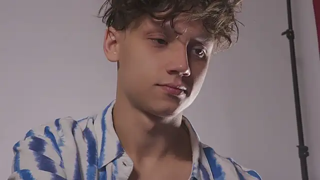 Nicky neal online show from 09/27/25, 01:50