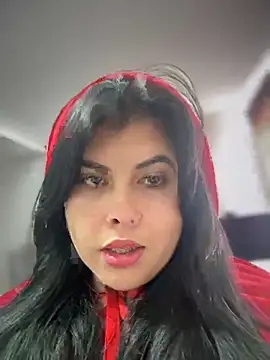 Alyaa s online show from 10/31/25, 06:15