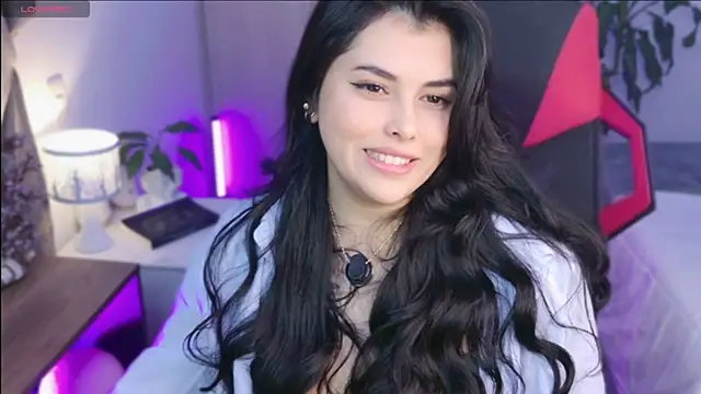 Alyaa s online show from 04/10/26, 11:56