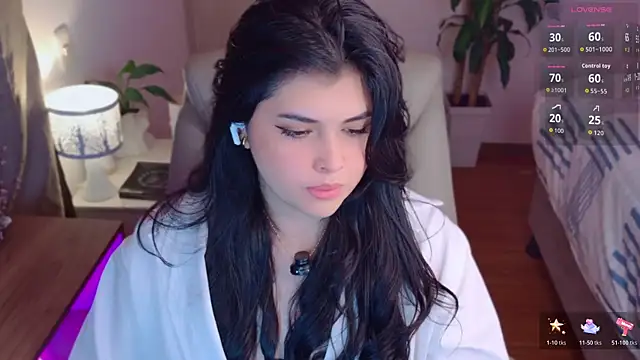 Alyaa s online show from 04/28/26, 02:27