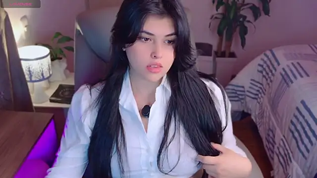 Alyaa s online show from 04/29/26, 03:00