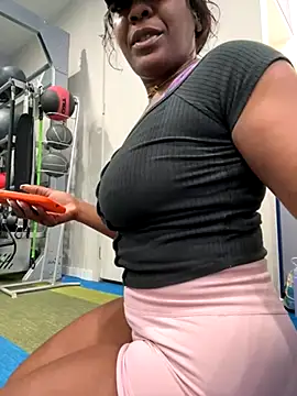 Snapshot of TilaTotti chatting on 11/22/25, 08:35 TilaTotti online show from 11/22/25, 08:35