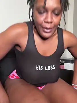 Snapshot of TilaTotti chatting on 03/16/25, 01:59 TilaTotti online show from 03/16/25, 01:59