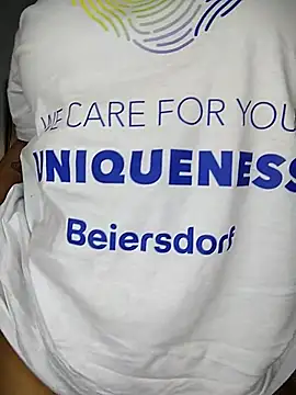 Snapshot of sasha_hot98 chatting on 11/05/25, 10:02 sasha hot98 online show from 11/05/25, 10:02