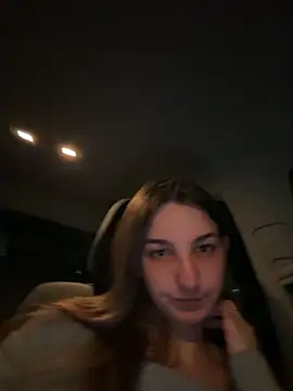 DoriDeluxe66 online show from 11/24/25, 10:21