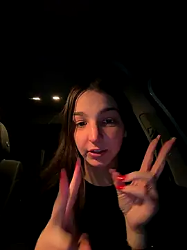 DoriDeluxe66 online show from 11/21/25, 10:31