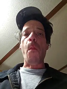 Snapshot of chosen923 chatting on 02/15/26, 03:51 chosen923 online show from 02/15/26, 03:51