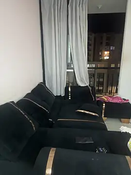 Snapshot of Sarita-candy chatting on 12/18/25, 01:44 Sarita-candy online show from 12/18/25, 01:44