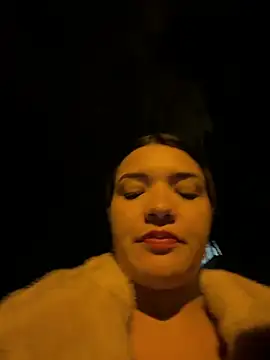 Snapshot of Sarita-candy chatting on 06/19/26, 01:11 Sarita-candy online show from 06/19/26, 01:11