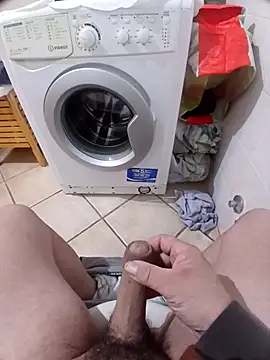 Snapshot of 74bob chatting on 02/04/26, 10:32 74bob online show from 02/04/26, 10:32