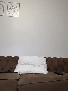 StupidNaturalPhatBooty  online show from 01/10/26, 03:13