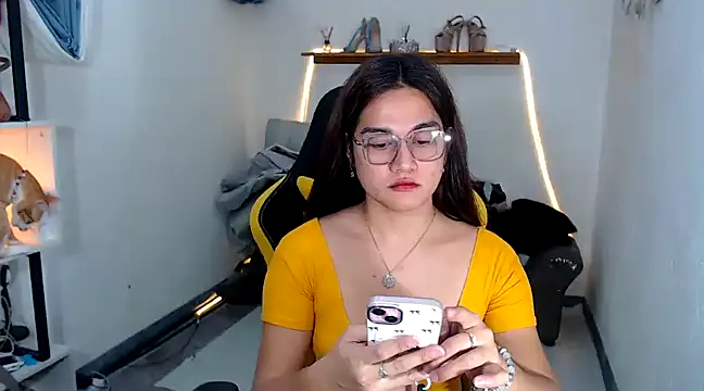 MarieLoveGlamorous online show from 02/08/25, 10:39