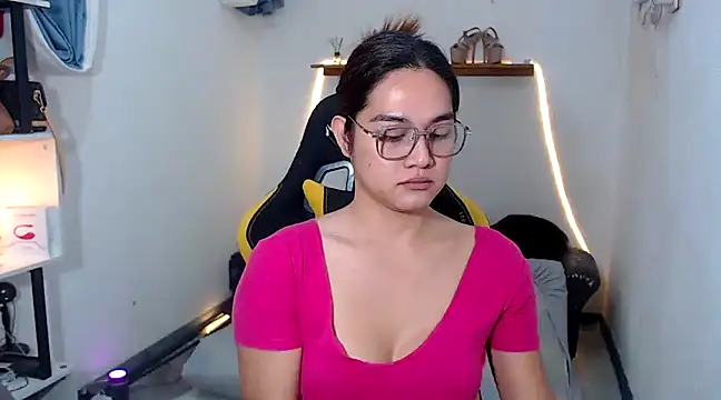 MarieLoveGlamorous online show from 02/23/25, 09:26