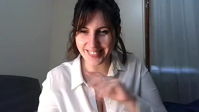 Snapshot of MysteryGirl7 chatting on 01/24/25, 08:23 MysteryGirl7 online show from 01/24/25, 08:23