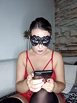 LunaSecret22 online show from 11/05/25, 10:35