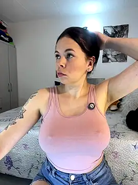 carolina16love online show from 11/08/25, 09:18