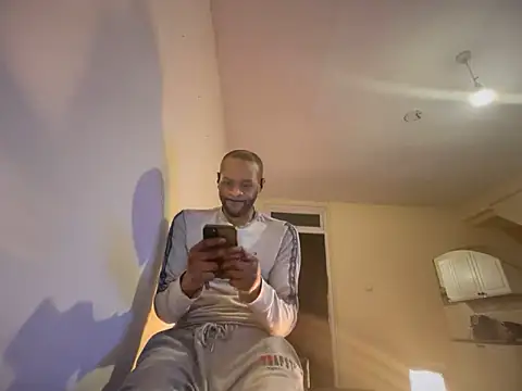 CuzzyB69 online show from 03/11/25, 07:03