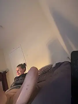 CuzzyB69 online show from 02/21/25, 11:33