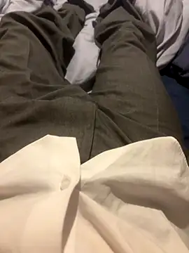 Snapshot of HunterBaby chatting on 11/02/25, 10:48 HunterBaby online show from 11/02/25, 10:48