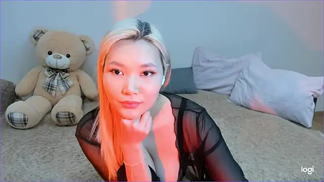 Amelie Di online show from 03/19/26, 03:01