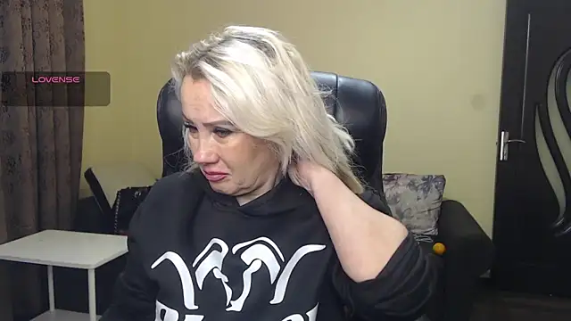 KandyHellenx online show from 01/09/26, 06:20