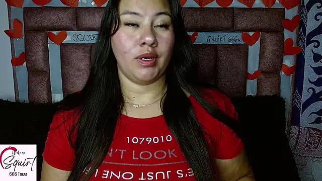 ValerieDiiamond online show from 11/21/25, 05:28