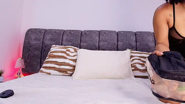 naia blessed online show from 11/26/25, 07:14