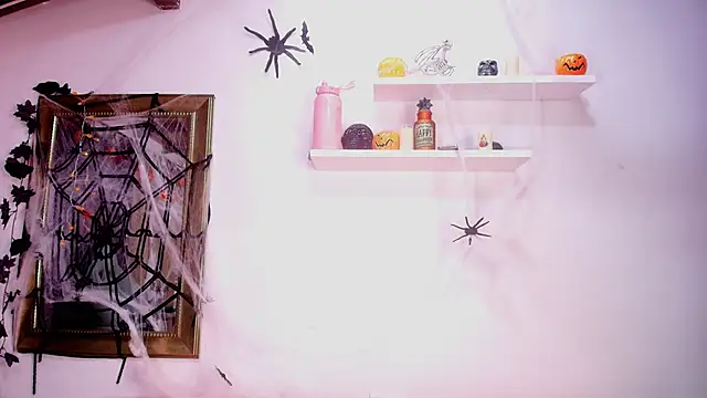 naia blessed online show from 10/27/25, 07:15